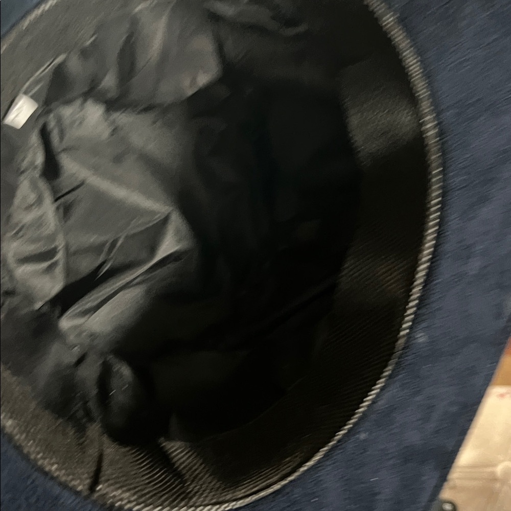 Suede hat. - Picture 7 of 7
